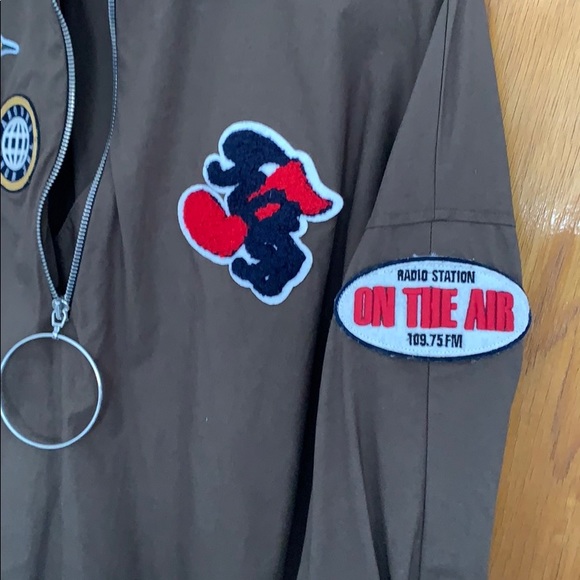 Zara // shirt with patches - Picture 4 of 6